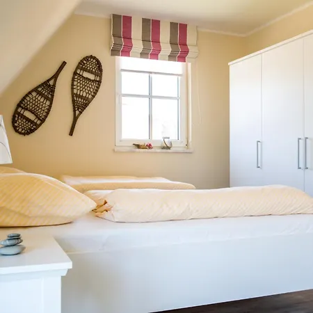 Schilfrohrsaenger 21-teichperle- Fuhlendorf (Mecklenburg-Vorpommern)