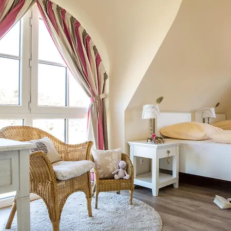 Schilfrohrsaenger 21-teichperle- Fuhlendorf (Mecklenburg-Vorpommern)