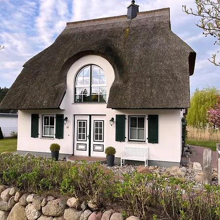 Schilfrohrsänger 21-teichperle- Ferienhaus *